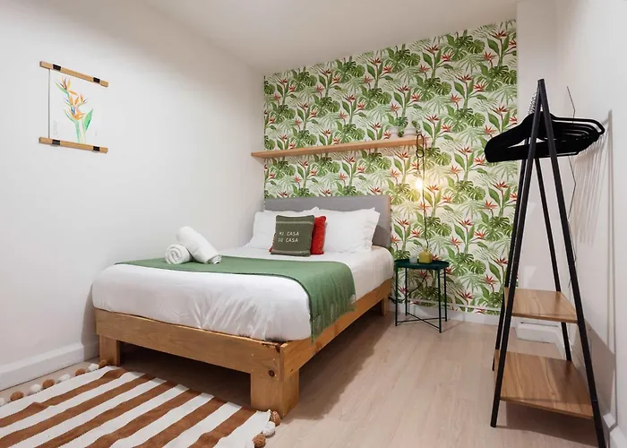 "the Palms Apartment" 4 Bedroom Remote Workers Paradise